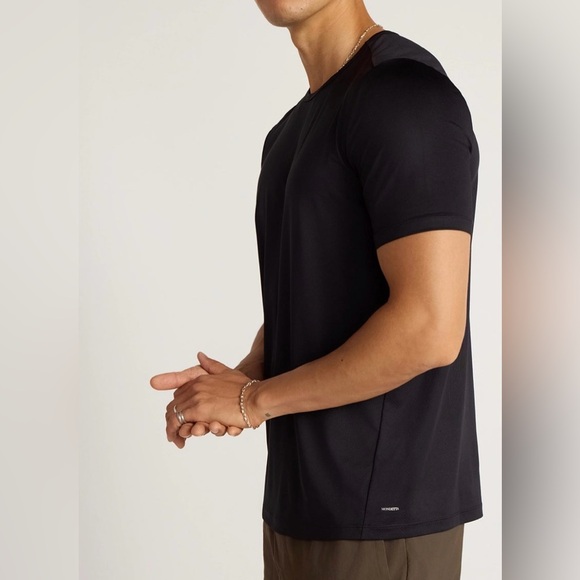 Mondetta Men's Mesh Back Active T Shirt Size Large Black . NWOT - Picture 2 of 3